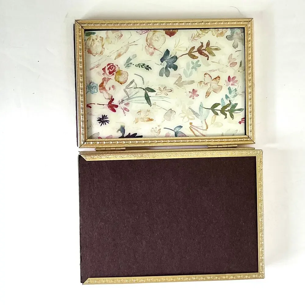 Vintage Gold Brass Tone Metal Tri-Panel Tabletop Picture Frame for 3.5x5